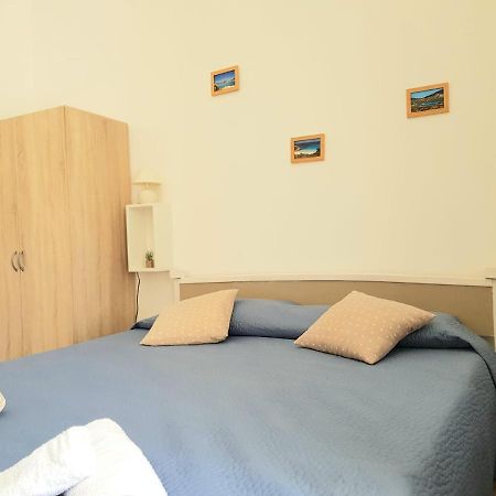 Bed and Breakfast Casa Di Giu Porto Torres Exterior foto