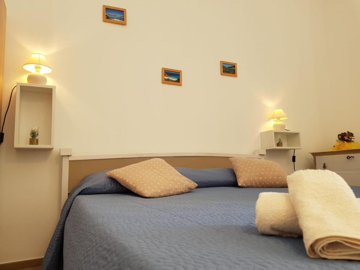 Bed and Breakfast Casa Di Giu Porto Torres Exterior foto